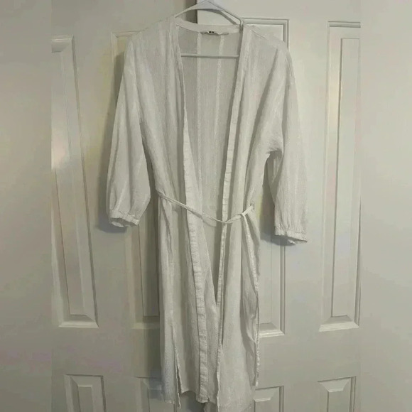 Uniqlo White Gauze Wrap Size Medium - Picture 1 of 15